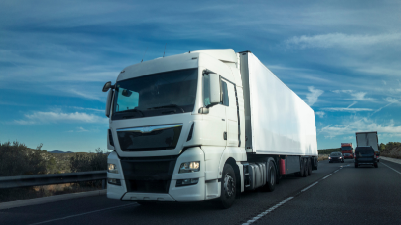 Transporte de cargas sensíveis com máxima segurança e precisão: a expertise da Avantec Transportes em cada entrega.