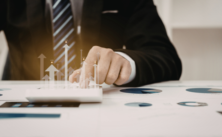 Relatórios económicos ajudam a antecipar riscos e oportunidades de investimento, como explica Francisco Gonçalves Perez.