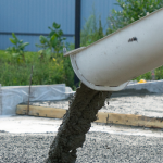 Estudo de estratégias para evitar a retração plástica no concreto aplicado em blocos estruturais, desenvolvido para Valderci Malagosini Machado.