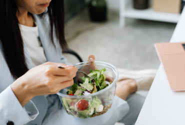 Você já ouviu falar em alimentação intuitiva? Aprenda a escutar seu corpo antes de comer e descubra os benefícios com Alexandre Costa Pedrosa.