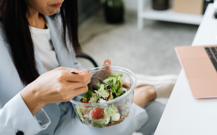 Você já ouviu falar em alimentação intuitiva? Aprenda a escutar seu corpo antes de comer e descubra os benefícios com Alexandre Costa Pedrosa.