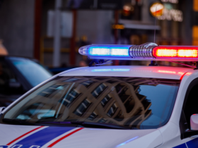 Homem ateia fogo em pessoa em situação de rua e reacende debate sobre violência urbana em Curitiba