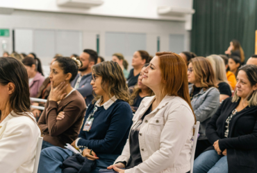 Curitiba Reconhece Protagonismo Feminino e Fortalece Lideranças Comunitárias