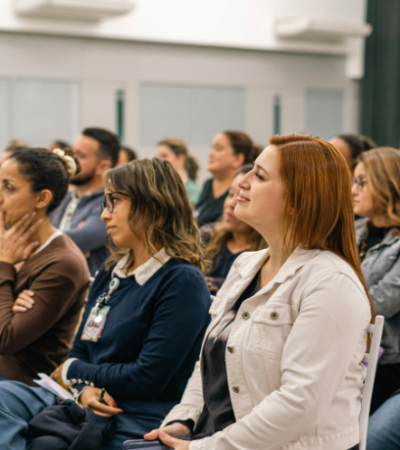 Curitiba Reconhece Protagonismo Feminino e Fortalece Lideranças Comunitárias