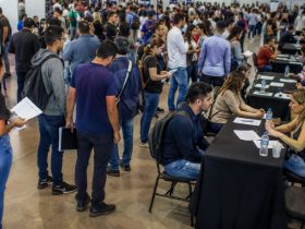 Feirão de empregos em Curitiba reforça esperança e movimenta o mercado de trabalho no Paraná