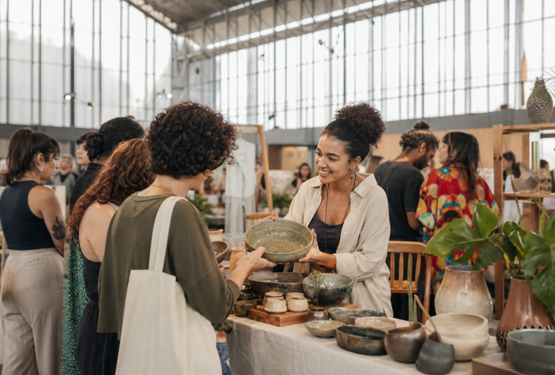 Empreendedores periféricos participam de feira de inovação e economia criativa em Curitiba